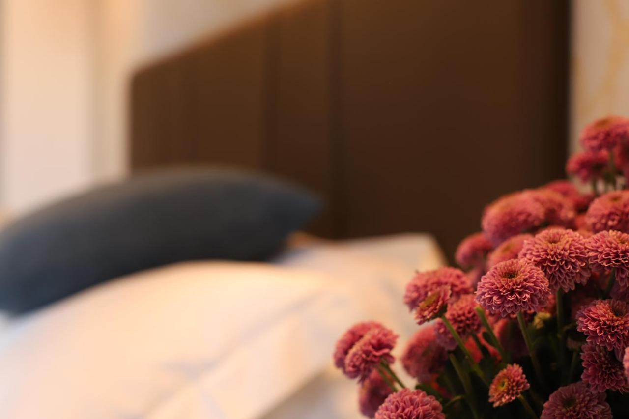 Luxury Suites Rocopom - Lake Front มัลกราเต ภายนอก รูปภาพ