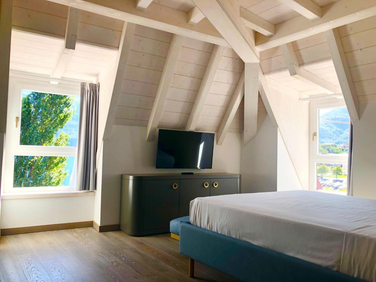 Luxury Suites Rocopom - Lake Front มัลกราเต ภายนอก รูปภาพ